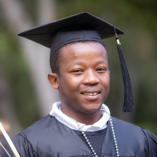 Mfolozi Dlamini Headshot