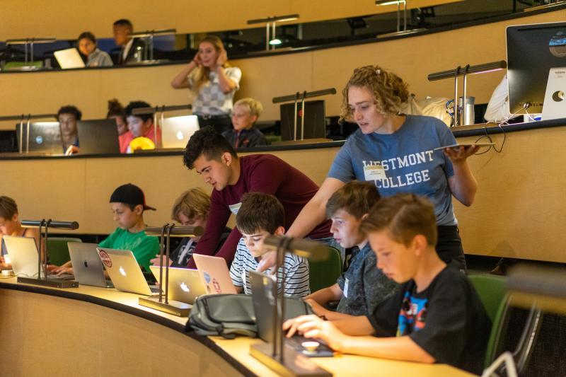 Kids coding at BAM
