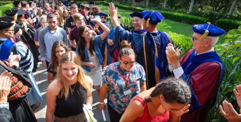 New Student Walk to Kerrwood Orientation