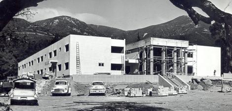 Van Kampen Hall construction