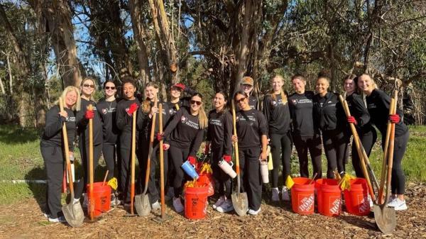 Alums Give Back Through Day of Service