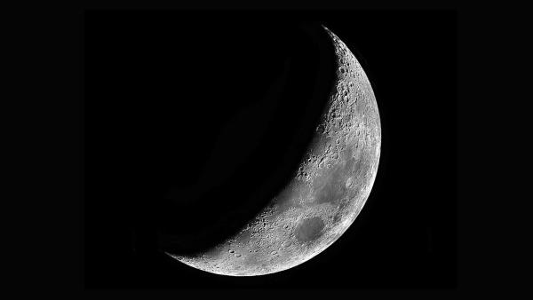 Telescope Aims for Rare Blood Worm Moon