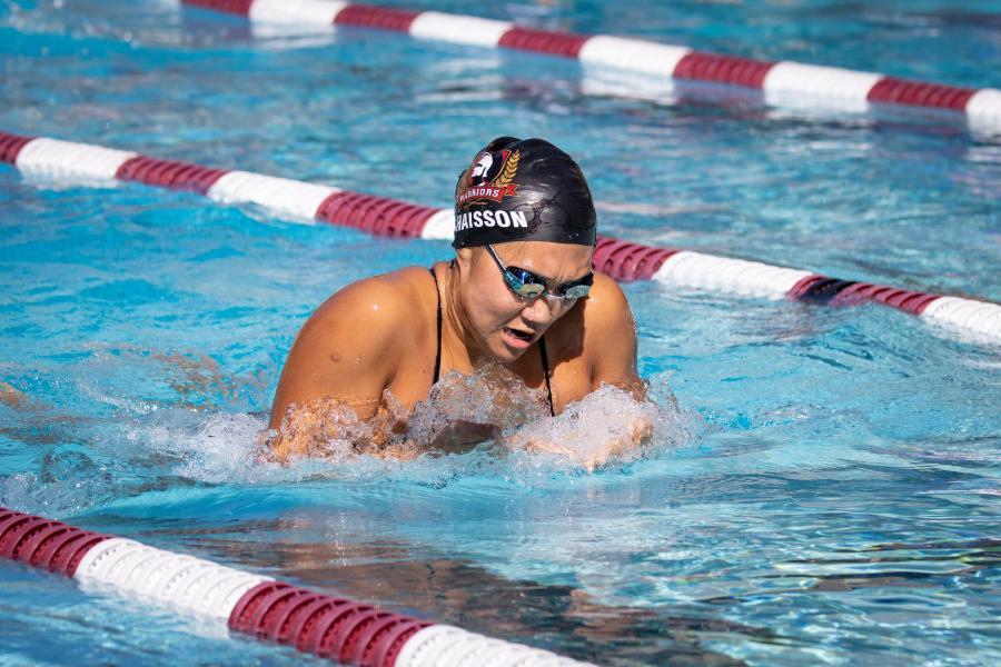 Women's Swimming's Ela Chaisson