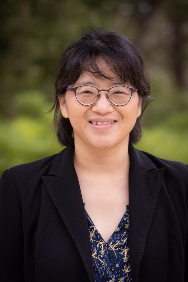 Dr. Gwen Park 