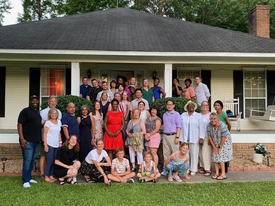 A group picture with Hannah (left) and Sonia kneeling in the front row