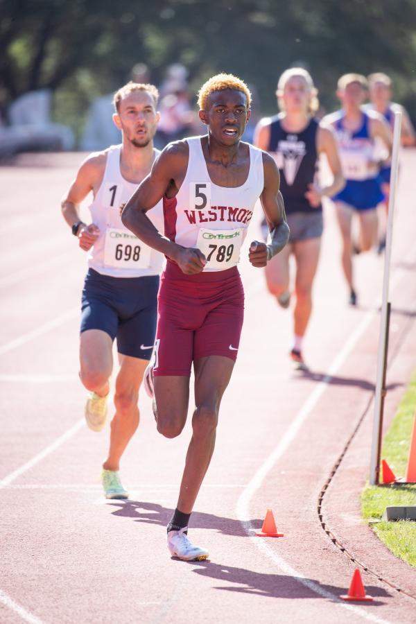 Zola Sokhela runs on the track